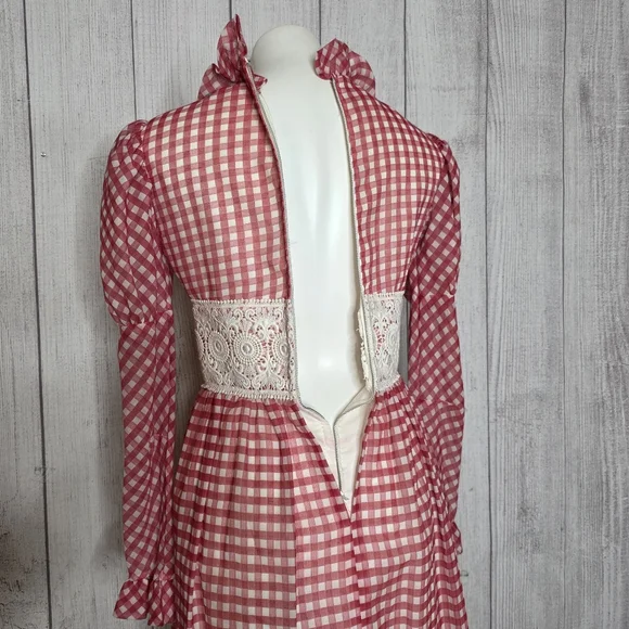 Vintage 70s Red & White Gingham Crochet Waist Prairie Maxi Dress, sz Small - Picture 6 of 6
